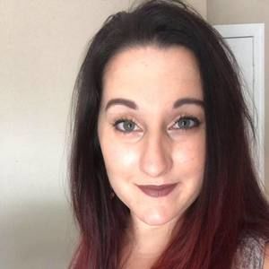 Meet your Posher, Hilary
